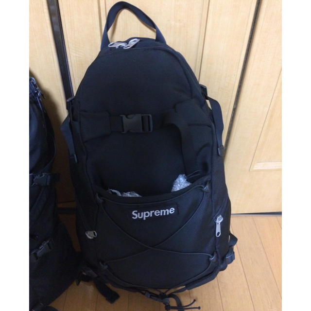 Supreme(シュプリーム)のsupreme 9代目バックパック メンズのバッグ(バッグパック/リュック)の商品写真