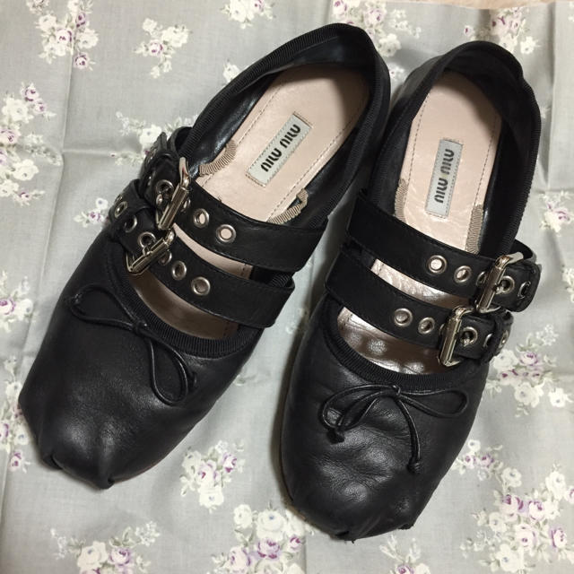 最終  miumiu バレエシューズ