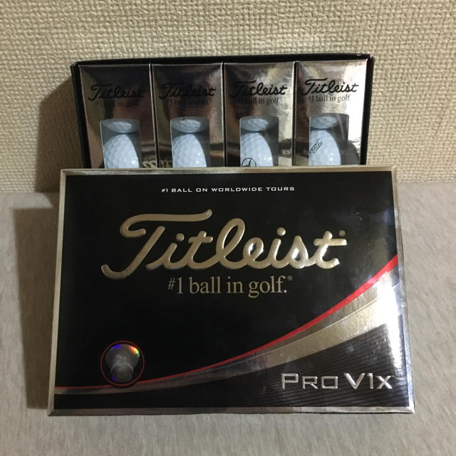 Titleist(タイトリスト)のTitleist ゴルフボール PRO V1X 新品未使用 チケットのスポーツ(ゴルフ)の商品写真