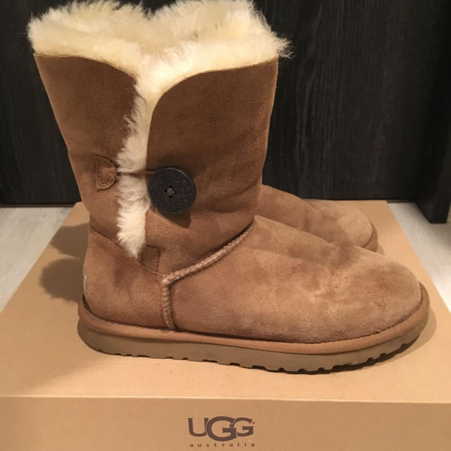 UGG(アグ)のねこまるさん専用 レディースの靴/シューズ(ブーツ)の商品写真