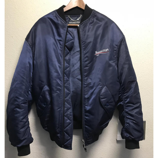 balenciaga ma-1 キャンペーンロゴ