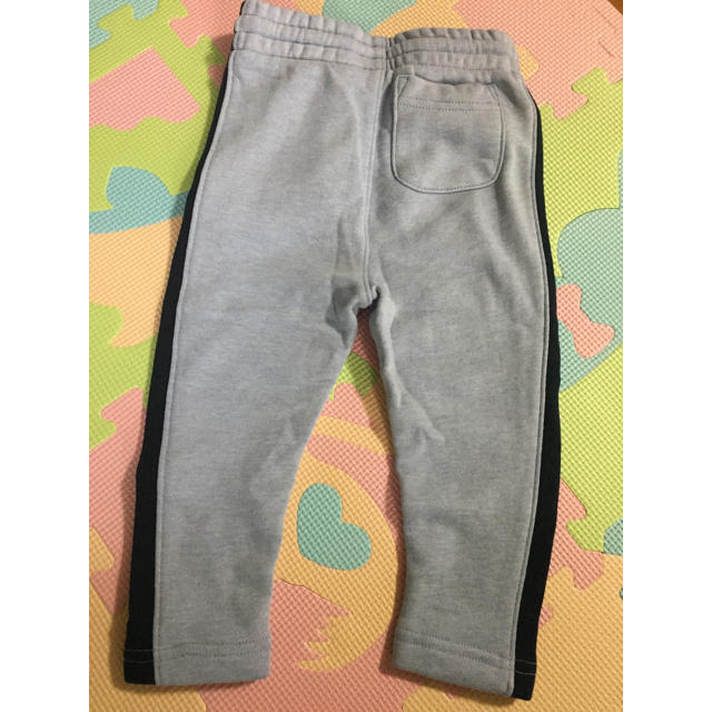 babyGAP(ベビーギャップ)のbabyGap パンツ ズボン スウェット キッズ/ベビー/マタニティのキッズ服男の子用(90cm~)(その他)の商品写真