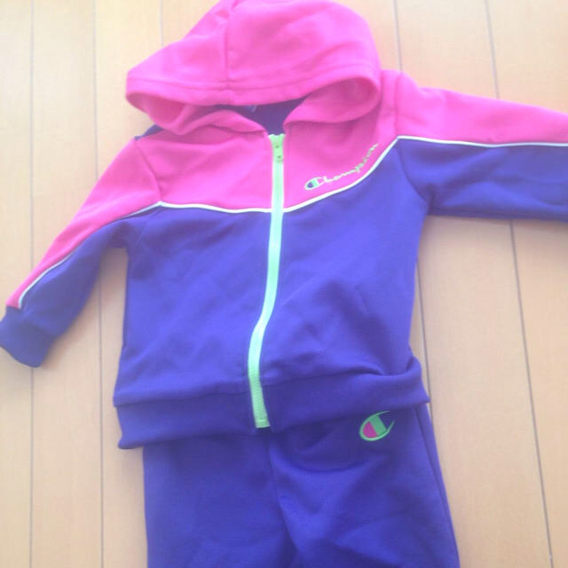 Champion(チャンピオン)のチャンピオンジャージ♡へプラムトップス♡ キッズ/ベビー/マタニティのキッズ服女の子用(90cm~)(その他)の商品写真