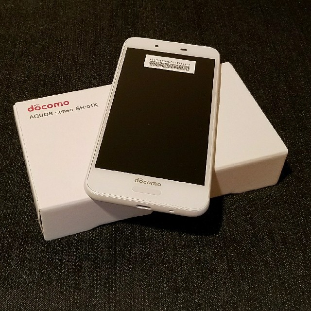 SHARP(シャープ)の【SIMフリー/新品未使用】docomo AQUOS sense SH-01K スマホ/家電/カメラのスマートフォン/携帯電話(スマートフォン本体)の商品写真