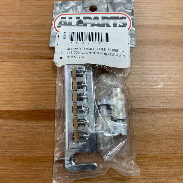 ALL PARTS 5741300 エレキギター用バダスタイプブリッジの通販 ALL PARTS 5741300 エレキギター用バダスタイプブリッジの通販