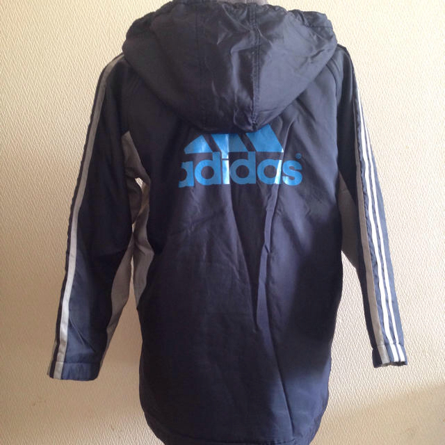 adidas(アディダス)のadidas  パーカー  130 キッズ/ベビー/マタニティのキッズ服男の子用(90cm~)(ジャケット/上着)の商品写真