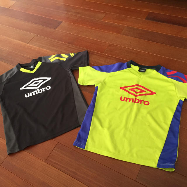 UMBRO(アンブロ)のUMBRO プラクティスシャツ140 セット キッズ/ベビー/マタニティのキッズ服男の子用(90cm~)(Tシャツ/カットソー)の商品写真