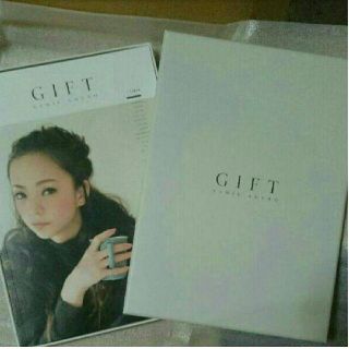 安室奈美恵 GIFT(ミュージシャン)