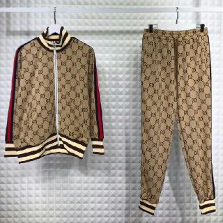 グッチ セットアップ/ジャージ (メンズ)の通販 100点以上 | Gucciのメンズを買うならラクマ