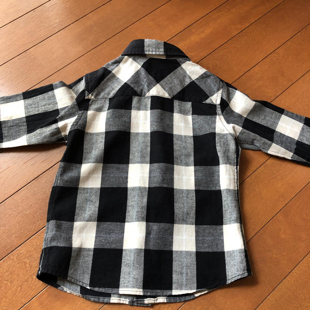 BeBe(ベベ)の長袖シャツ キッズ/ベビー/マタニティのキッズ服男の子用(90cm~)(その他)の商品写真