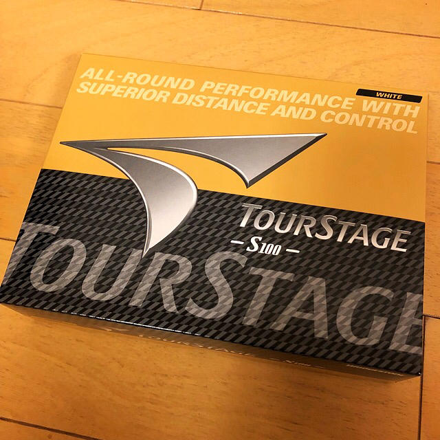 TOURSTAGE(ツアーステージ)の【新品 送料込】ツアーステージ s100 ゴルフボール 1ダース スポーツ/アウトドアのゴルフ(その他)の商品写真