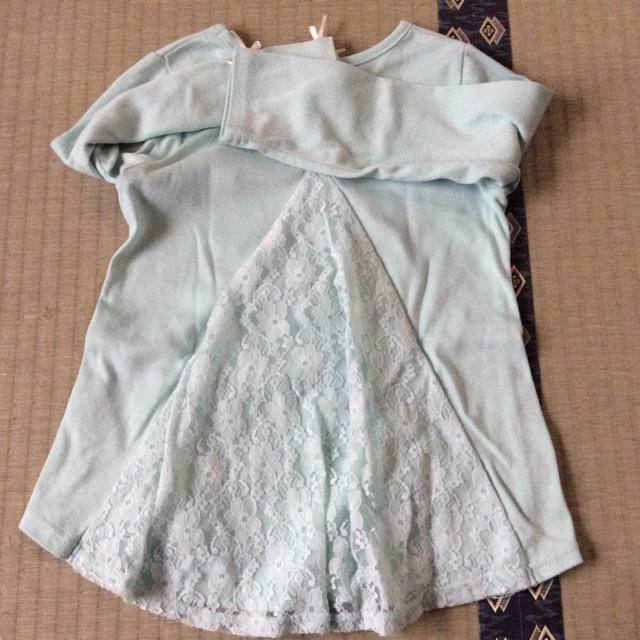 しまむら(シマムラ)の女児トップス キッズ/ベビー/マタニティのキッズ服女の子用(90cm~)(Tシャツ/カットソー)の商品写真