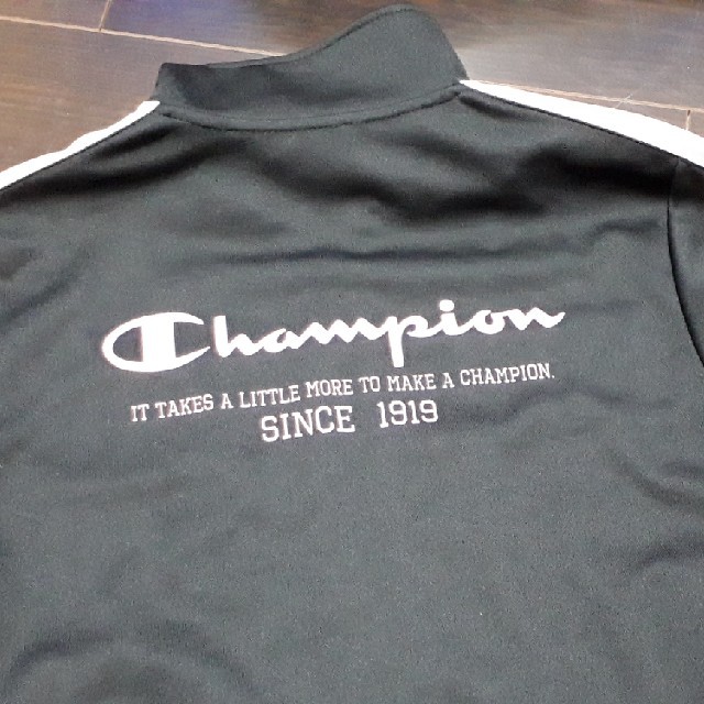 Champion(チャンピオン)の美品☆チャンピオン　ジャージ上　150 キッズ/ベビー/マタニティのキッズ服女の子用(90cm~)(ジャケット/上着)の商品写真