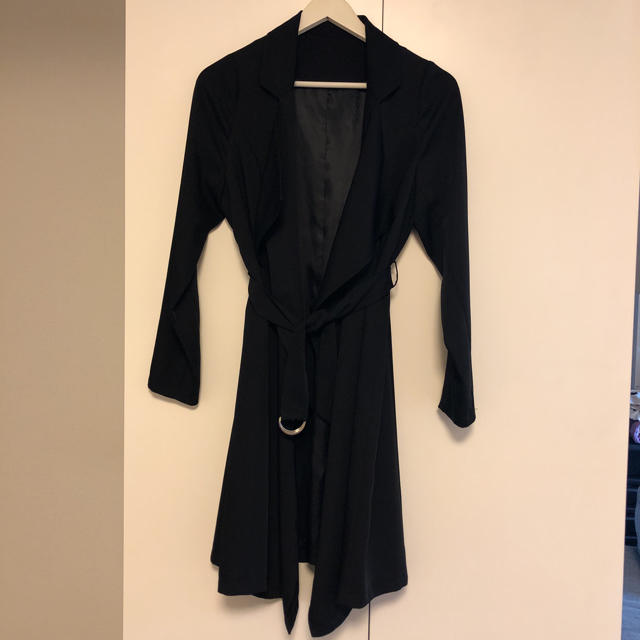 EMODA(エモダ)の黒 コート レディースのジャケット/アウター(ロングコート)の商品写真