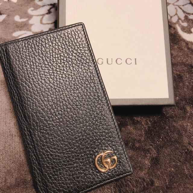 Gucci - GUCCI iPhoneカバーの通販 by も's shop｜グッチならラクマ