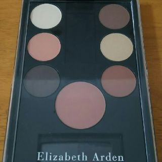 エリザベスアーデン(Elizabeth Arden)の新品Elizabeth Ardenのチーク＆アイカラーセット☆(パウダーアイブロウ)