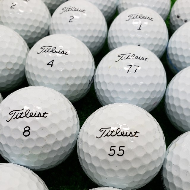 Titleist(タイトリスト)のTitleist  PRO V1  2017年モデル　20球　ロストボール スポーツ/アウトドアのゴルフ(その他)の商品写真