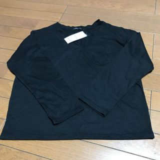 イング(INGNI)のVネックシャツ（黒）(Tシャツ(長袖/七分))