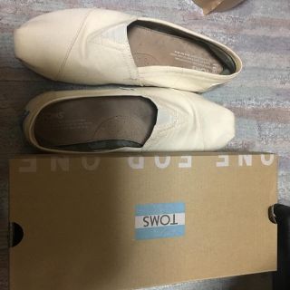 トムズ(TOMS)のtoms スリッポン ホワイト(スリッポン/モカシン)