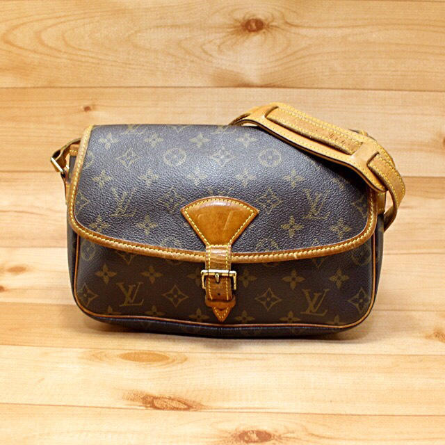 LOUIS VUITTON - 本物【人気】LOUIS VUITTON ショルダーバッグ
