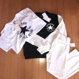 コンバース(CONVERSE)のコンバース白シャツ、コンバース上着、ユニクロレギンスパンツ(Tシャツ(半袖/袖なし))