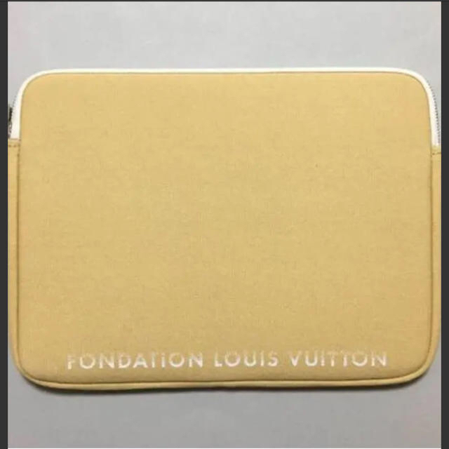 【値下げ】Louis Vuitton財団美術館　PCケース / クラッチ