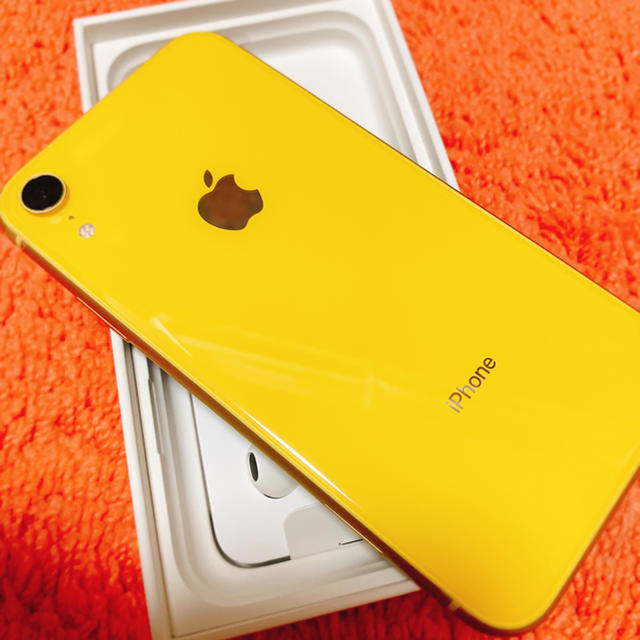 SIMフリー  iPhone XR 64GB 黄 au 一括購入 新品 未使用