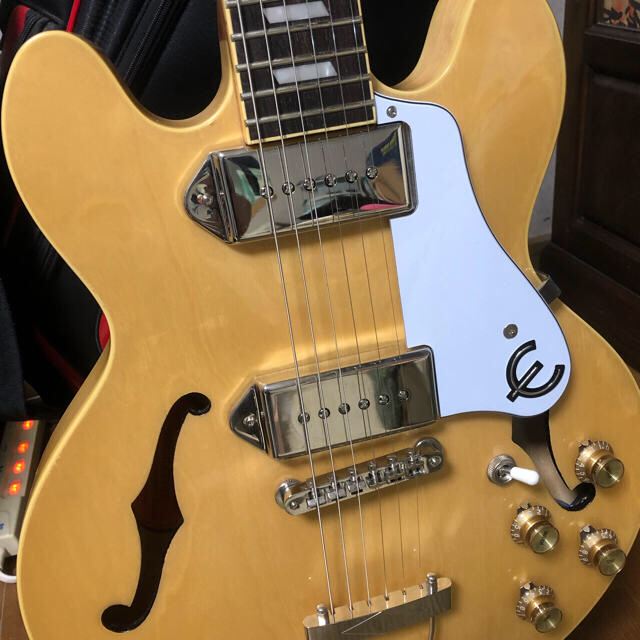 Epiphone(エピフォン)のEpiphone CASINO COUPE カジノクーペ Natural(NA) 楽器のギター(エレキギター)の商品写真