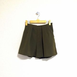 ケービーエフ(KBF)のKBFカーキ色ショートパンツ(ショートパンツ)