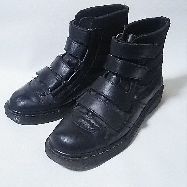 Dr.Martens(ドクターマーチン)の
希少ビンテージ!ドクターマーチン牛革レザーベルクロブーツ人気の黒！


 メンズの靴/シューズ(ブーツ)の商品写真