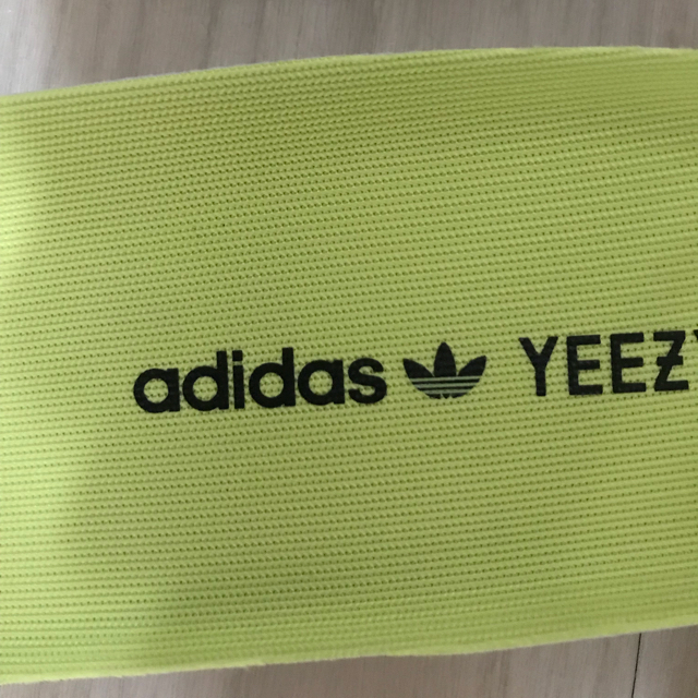 adidas(アディダス)のYeezy boost 350 v2 semi frozen yellow メンズの靴/シューズ(スニーカー)の商品写真