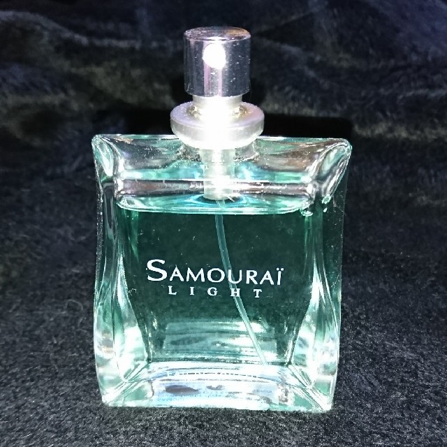 SAMOURAI(サムライ)のサムライ ライト 50ml コスメ/美容の香水(香水(男性用))の商品写真