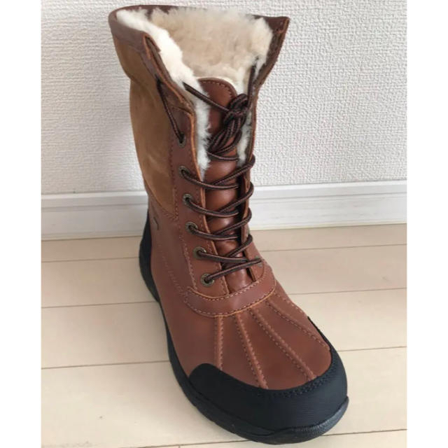 UGG(アグ)のUGG BUTTE SNOW BOOTS アグ ブーツ ムートン シープスキン メンズの靴/シューズ(ブーツ)の商品写真