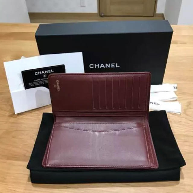 CHANEL(シャネル)のシャネルCHANEL 正規品 美品 マトラッセ 二つ折り長財布 レディースのファッション小物(財布)の商品写真