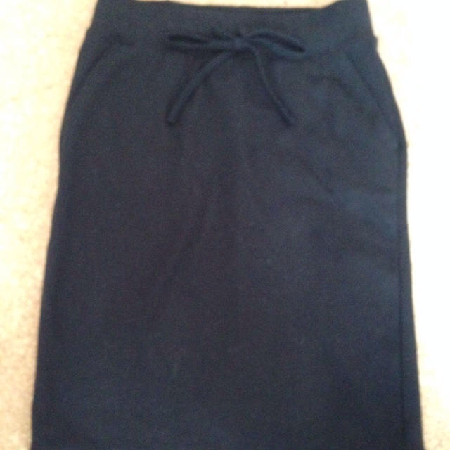 UNIQLO(ユニクロ)のUNIQLO ボアスエットスカート  レディースのスカート(ひざ丈スカート)の商品写真