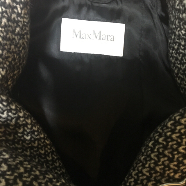 Max Mara(マックスマーラ)の【売り切れ】 *+MAX MARA+*白タグ ロングコート レディースのジャケット/アウター(ロングコート)の商品写真