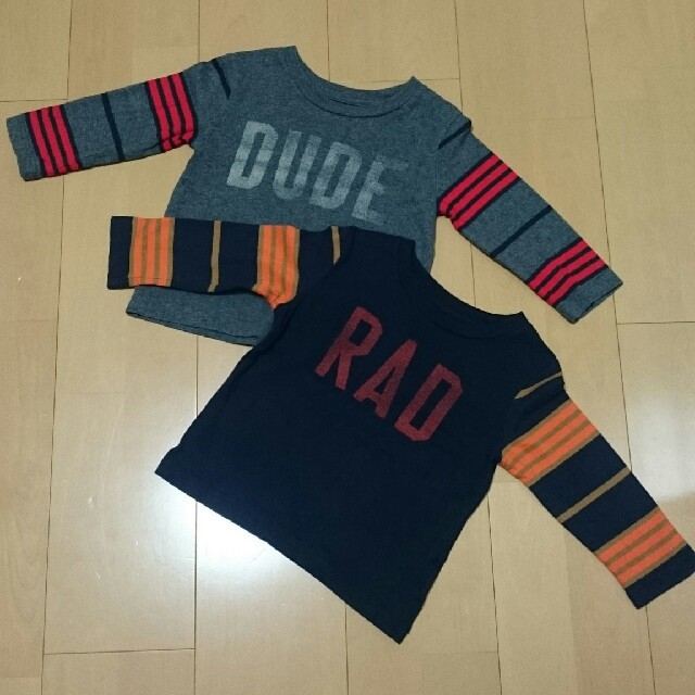 babyGAP(ベビーギャップ)のaiko様専用！ベビーギャップ ロンT 80 二枚セット キッズ/ベビー/マタニティのベビー服(~85cm)(Ｔシャツ)の商品写真