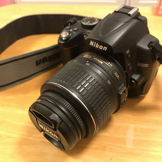 Nikon D5000 一眼レフカメラ | eloit.com