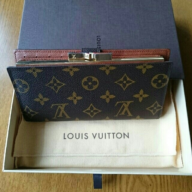 LOUIS VUITTON(ルイヴィトン)のルイヴィトン長財布  がま口 レディースのファッション小物(財布)の商品写真