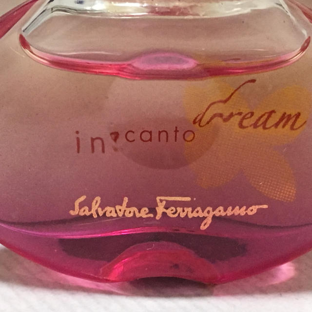 Salvatore Ferragamo(サルヴァトーレフェラガモ)のインカントドリーム 5ml コスメ/美容の香水(香水(女性用))の商品写真