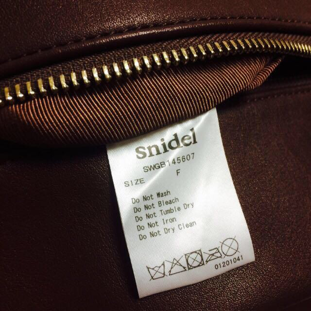 SNIDEL(スナイデル)のsnidel 今季ファスナーバックパック レディースのバッグ(リュック/バックパック)の商品写真