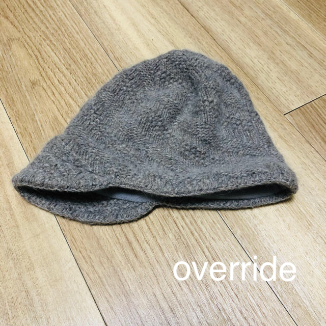 override(オーバーライド)の最終値下げ！！！ニットキャップ レディースの帽子(ニット帽/ビーニー)の商品写真