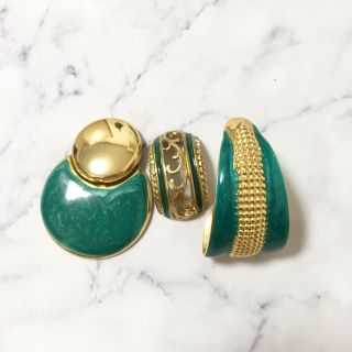 ロキエ(Lochie)のVintage ＊ ゴールドグリーンシングルピアス３点(ピアス)