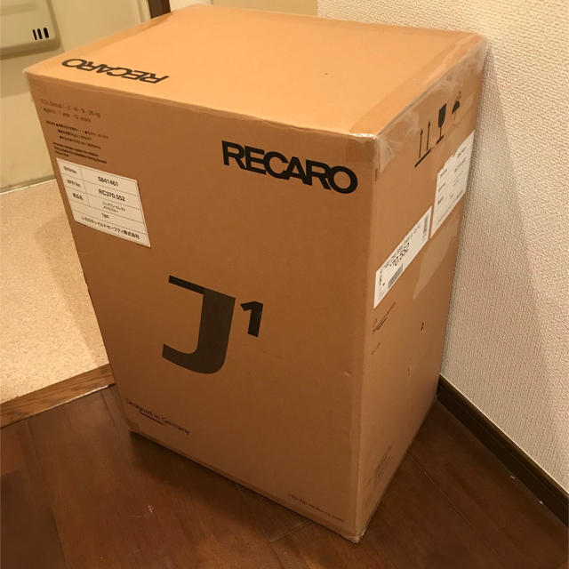 RECARO(レカロ)のK様専用！ 新品未開封 レカロ ジェイワン　セレクト【チャイルドシート】 キッズ/ベビー/マタニティの外出/移動用品(自動車用チャイルドシート本体)の商品写真