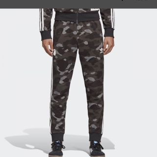 アベイシングエイプ(A BATHING APE)のadidas × a bathing ape track pants Sサイズ(その他)