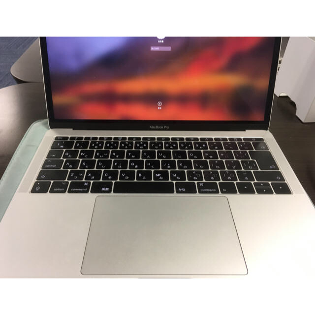 Apple(アップル)のMacBook Pro 2017 スマホ/家電/カメラのPC/タブレット(ノートPC)の商品写真