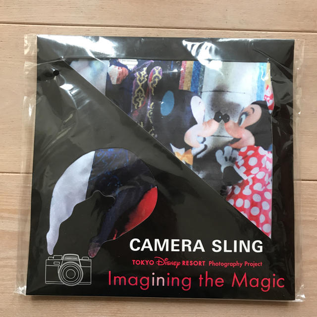 Disney(ディズニー)のディズニーカメラスリング★スカーフ風 スマホ/家電/カメラのカメラ(その他)の商品写真