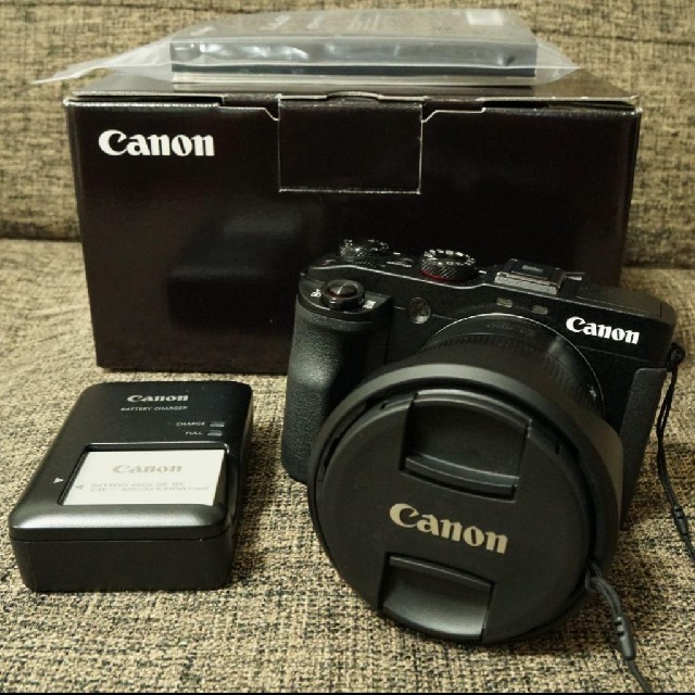 コンパクトデジタルカメラ極美品 ケースなどオマケ多数 Canon PowerShot G3X  保証有