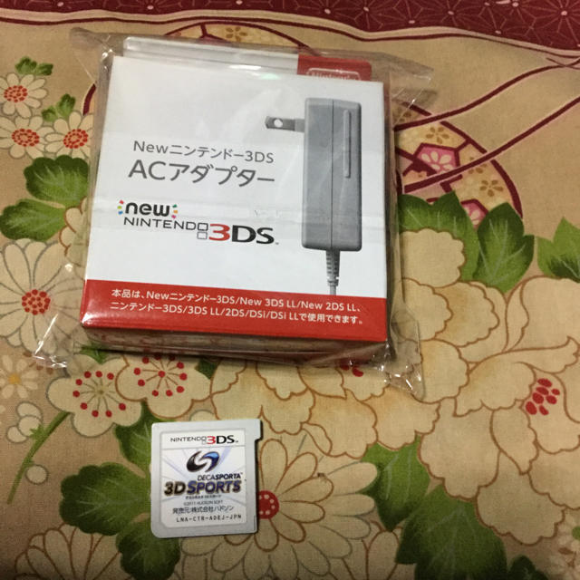 ニンテンドー2DS(ニンテンドー2DS)のnew nintendo2DS LL エンタメ/ホビーのゲームソフト/ゲーム機本体(家庭用ゲーム機本体)の商品写真