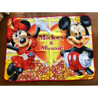 ディズニー(Disney)の新品 ミッキーとミニーのフリースブランケット 120×90(おくるみ/ブランケット)
